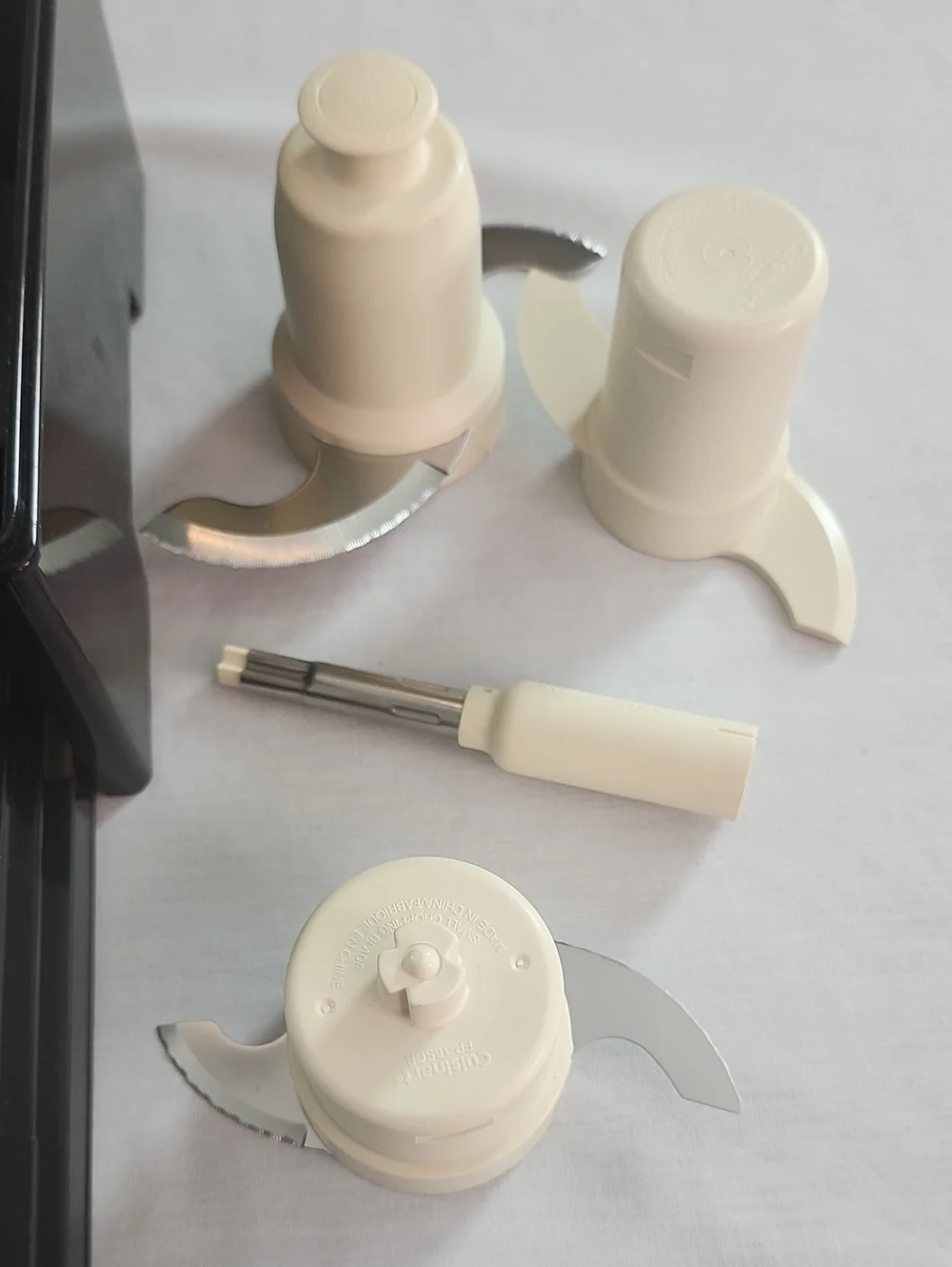 Cuisinart contains accessory